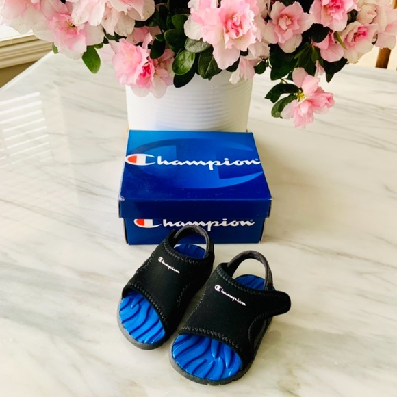 Champion•NIB•2-Wide•Neoprene Water Sandals - Picture 9 of 11